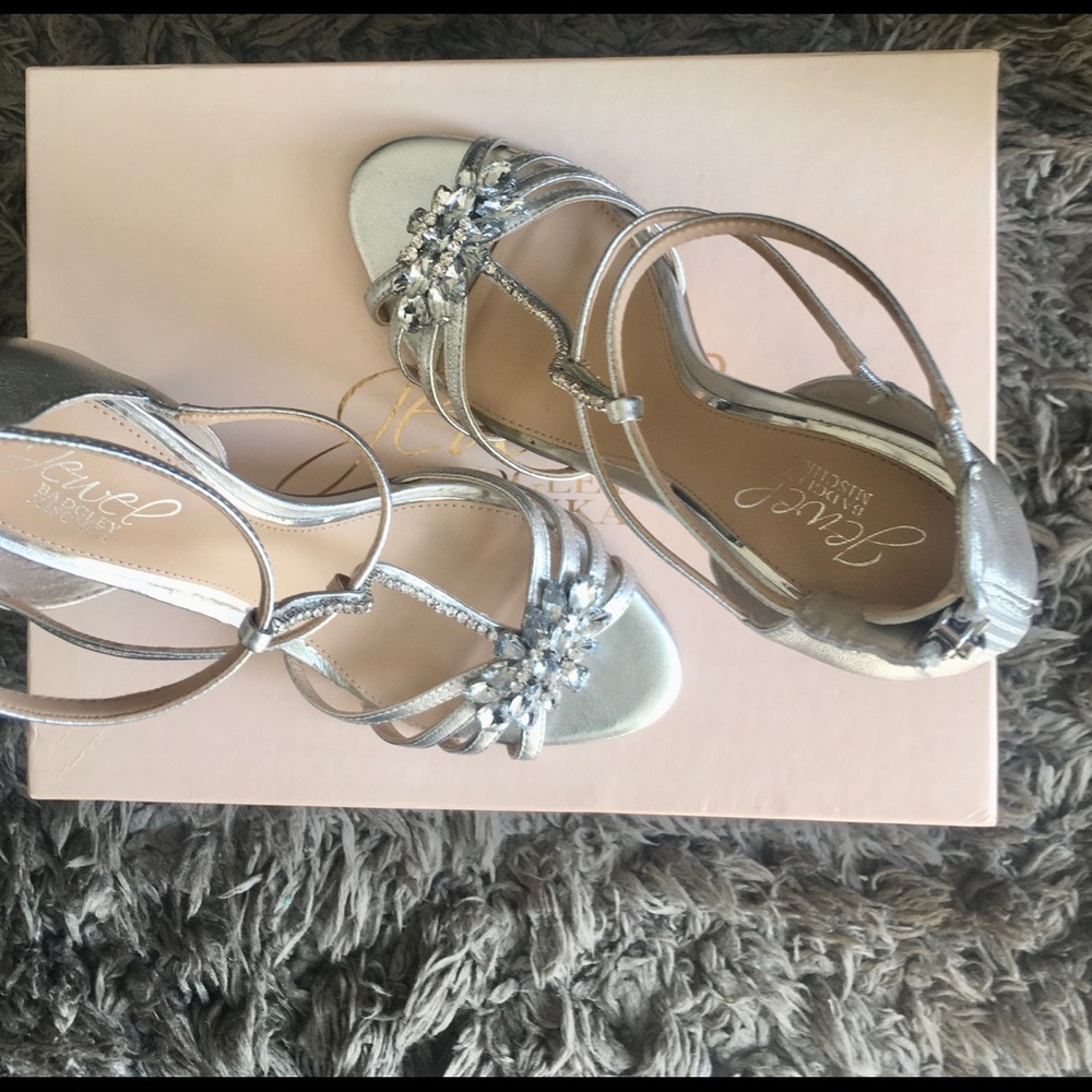 Shoes - Picture 4 of 9